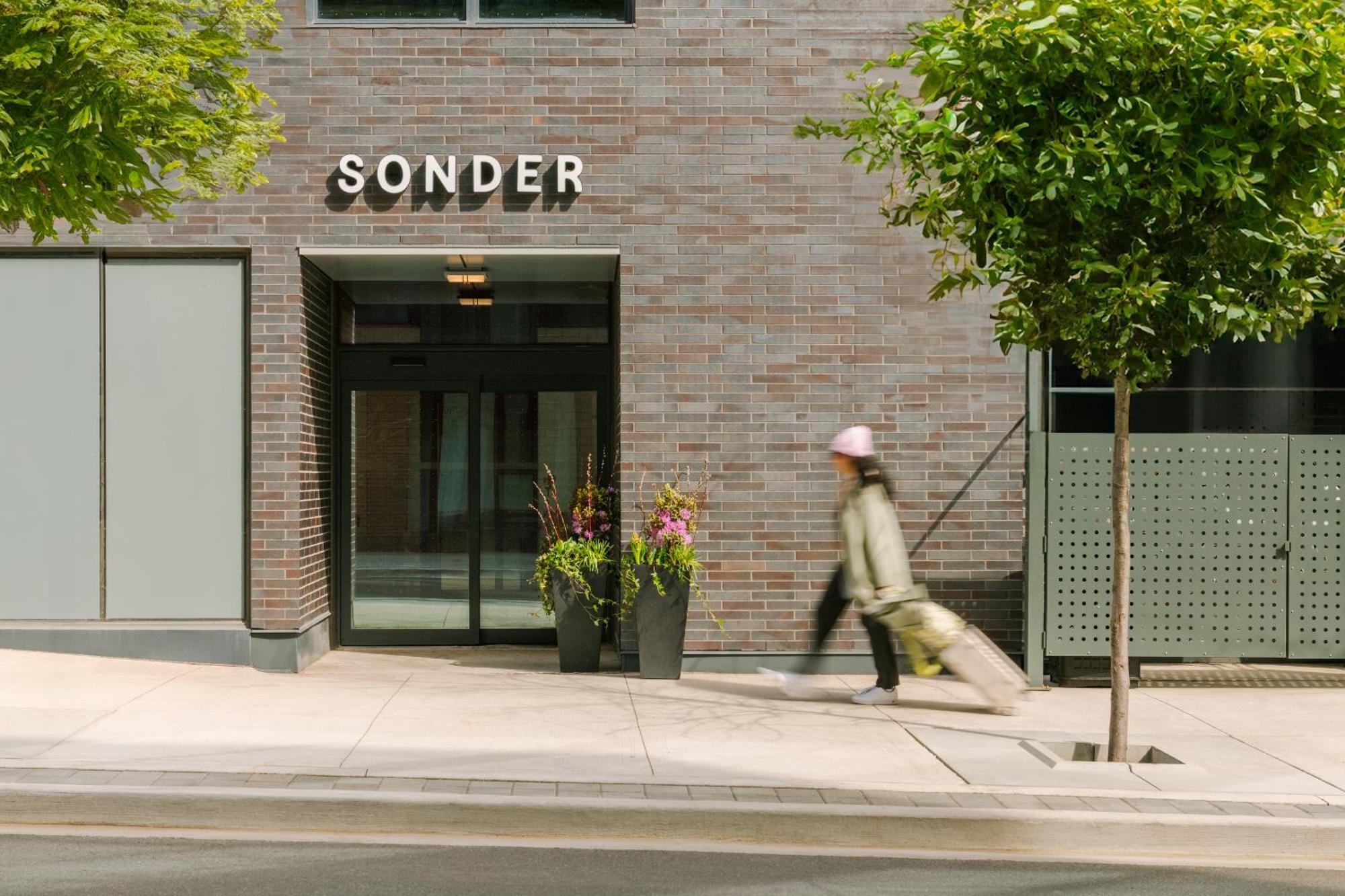 Sonder At Artesa Hotel Toronto Exterior foto